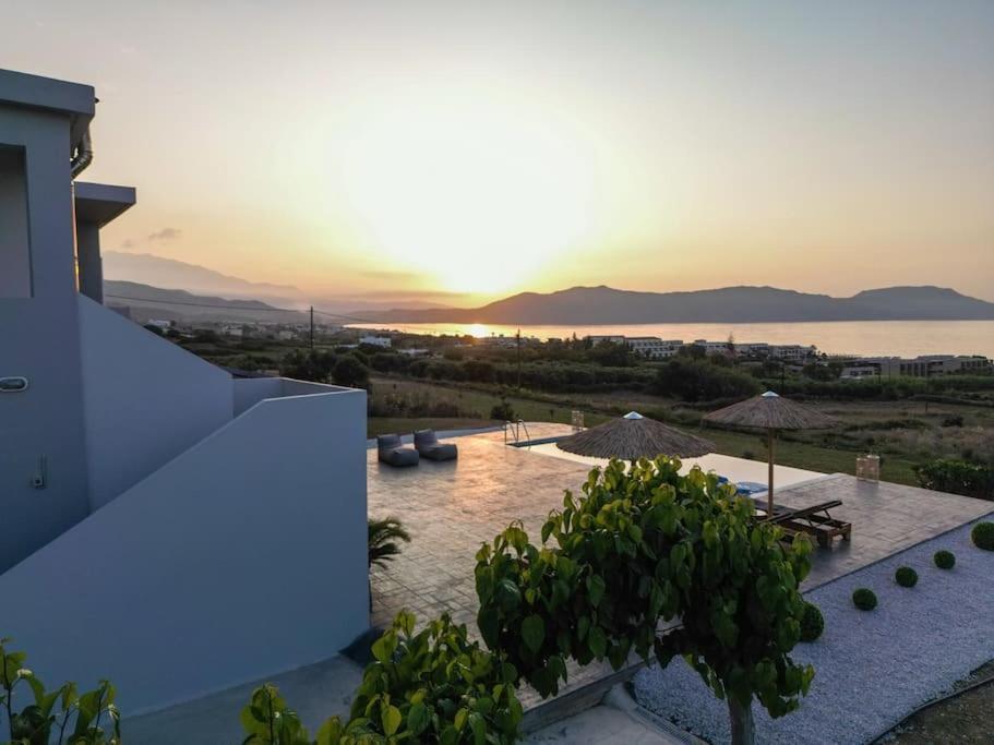 Blue Harmony Villa Dhrámia Екстериор снимка