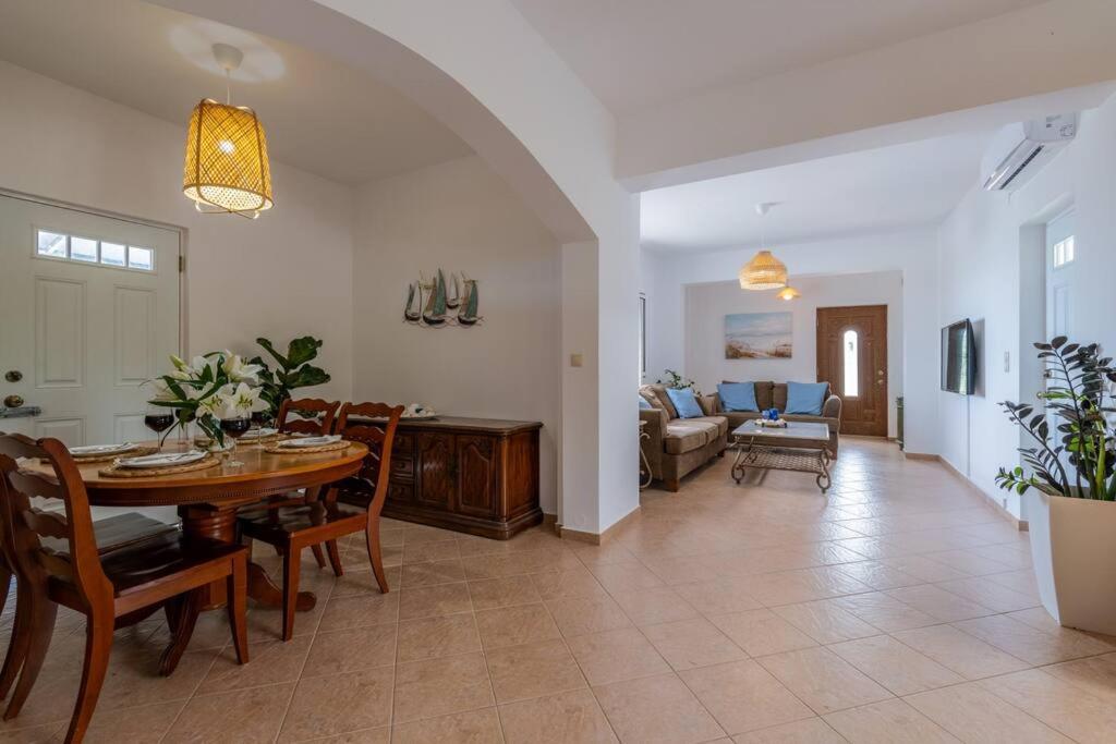 Blue Harmony Villa Dhrámia Екстериор снимка