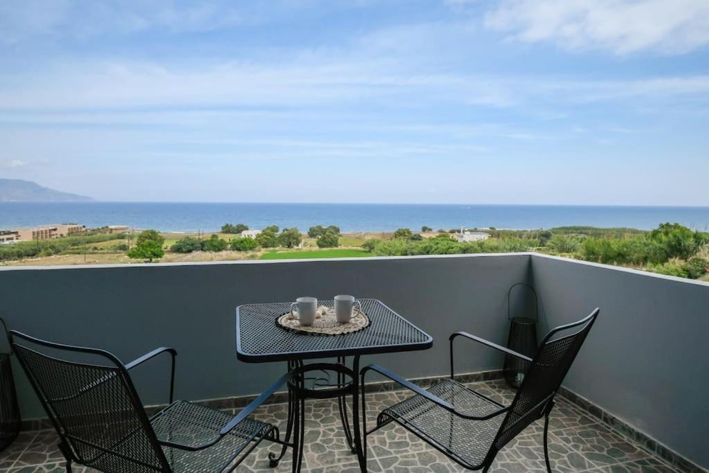 Blue Harmony Villa Dhrámia Екстериор снимка